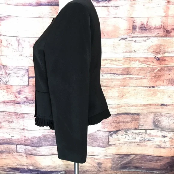 Sag Harbor Black Suit Jacket - Picture 2 of 9